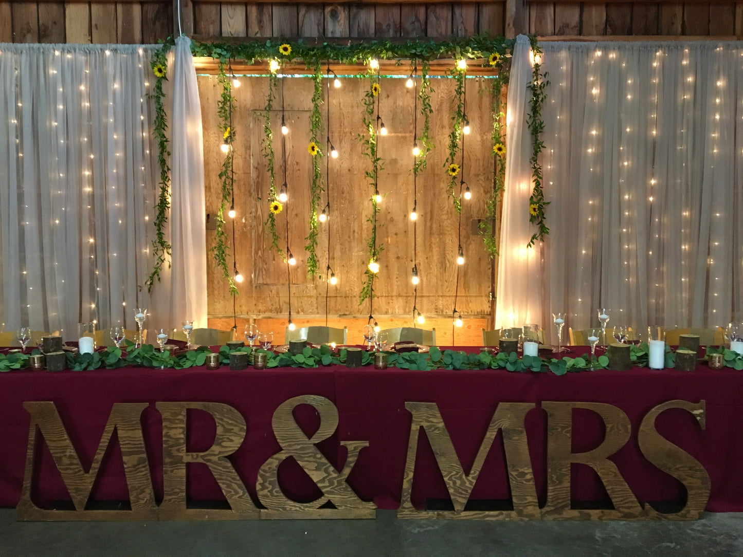 Mr & Mrs Sign - floor